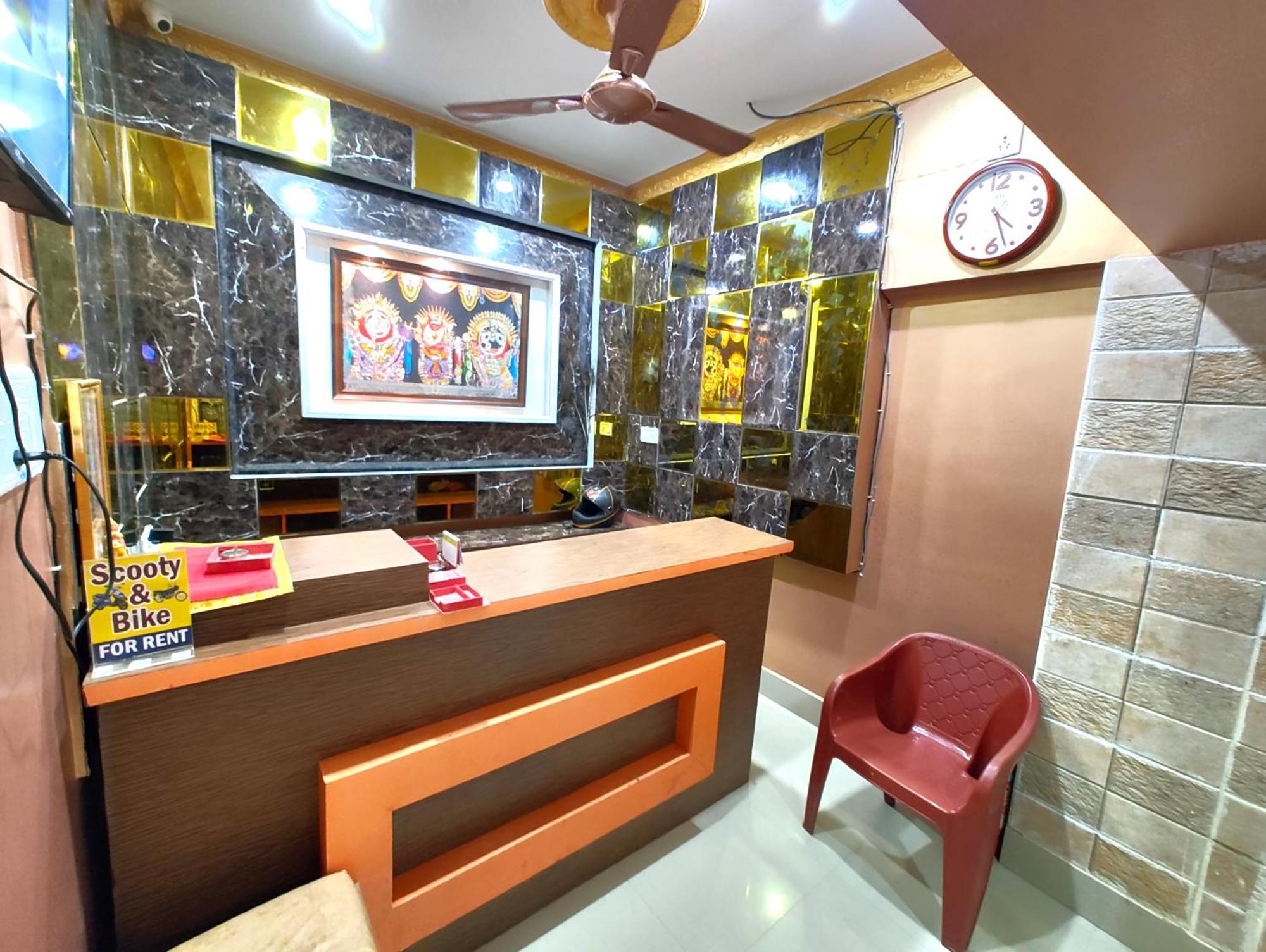 Goroomgo Sahoo Palace Puri - Prime Location Near Sea Beach - Excellent Service With Parking Facilities Extérieur photo