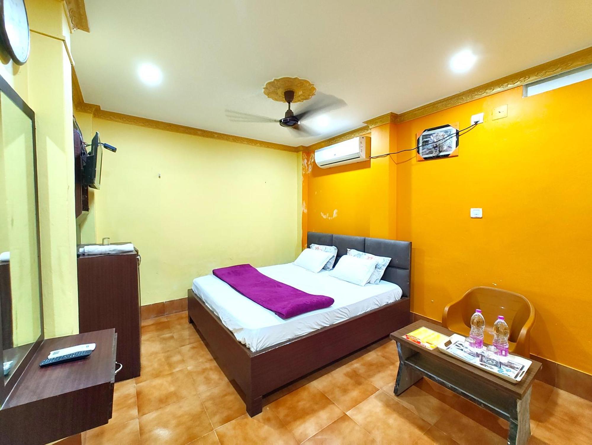 Goroomgo Sahoo Palace Puri - Prime Location Near Sea Beach - Excellent Service With Parking Facilities Extérieur photo